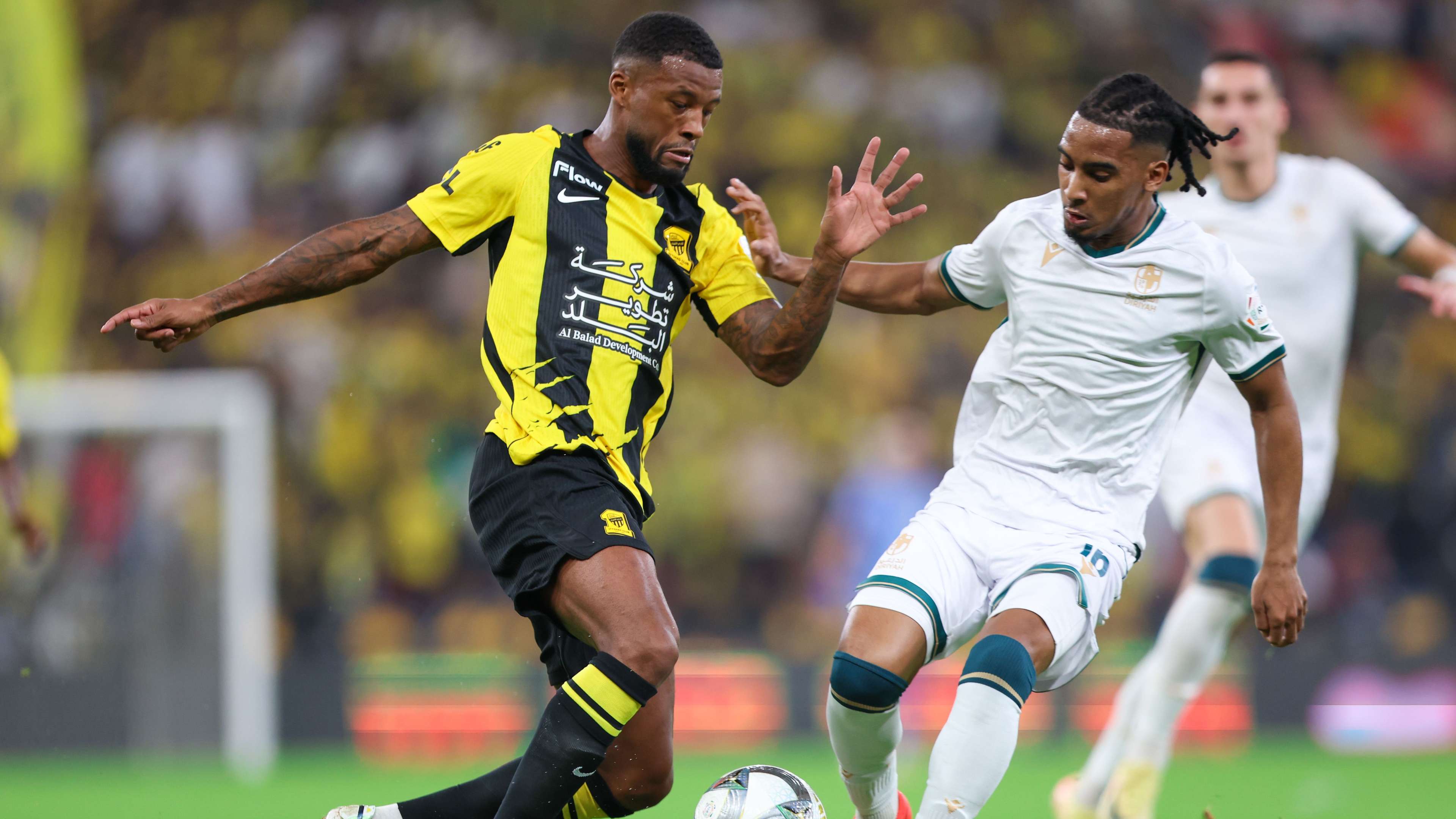 Video: After a five-month absence, Wijnaldum's goals return in the Roshan League  