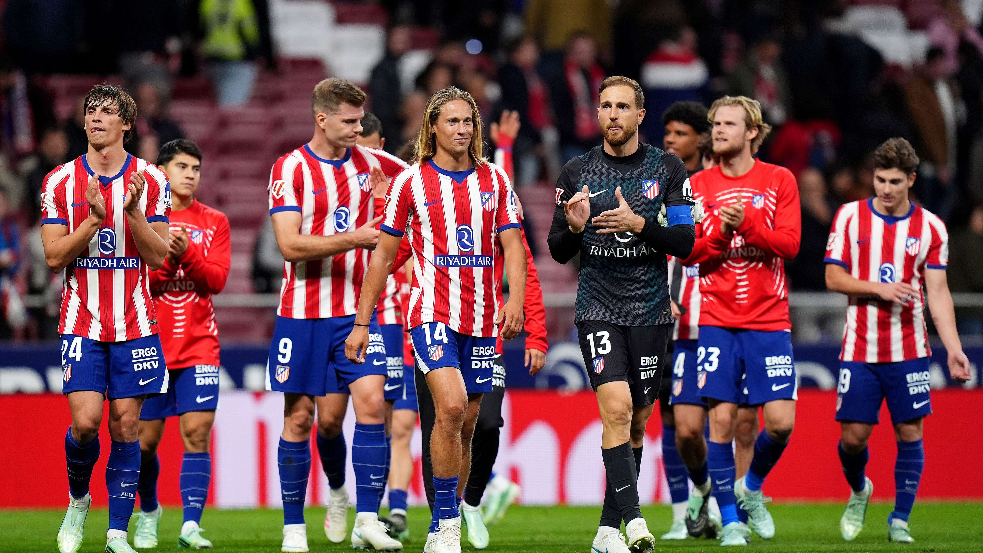 Death stuns Atlético Madrid: Deportivo match nearly called off before kick-off  