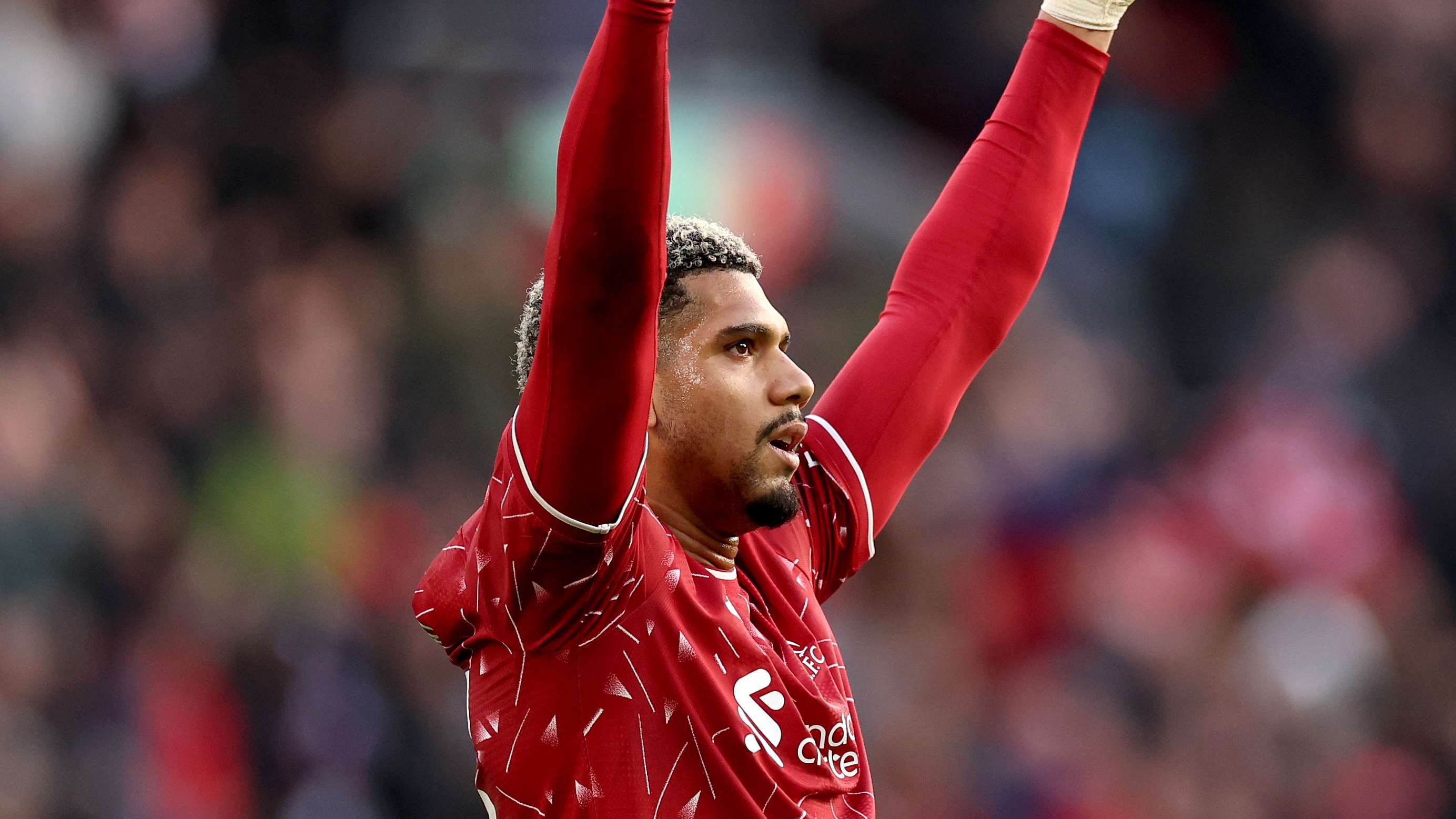 What is Mbappé's connection? Araujo smashes a Premier League record  