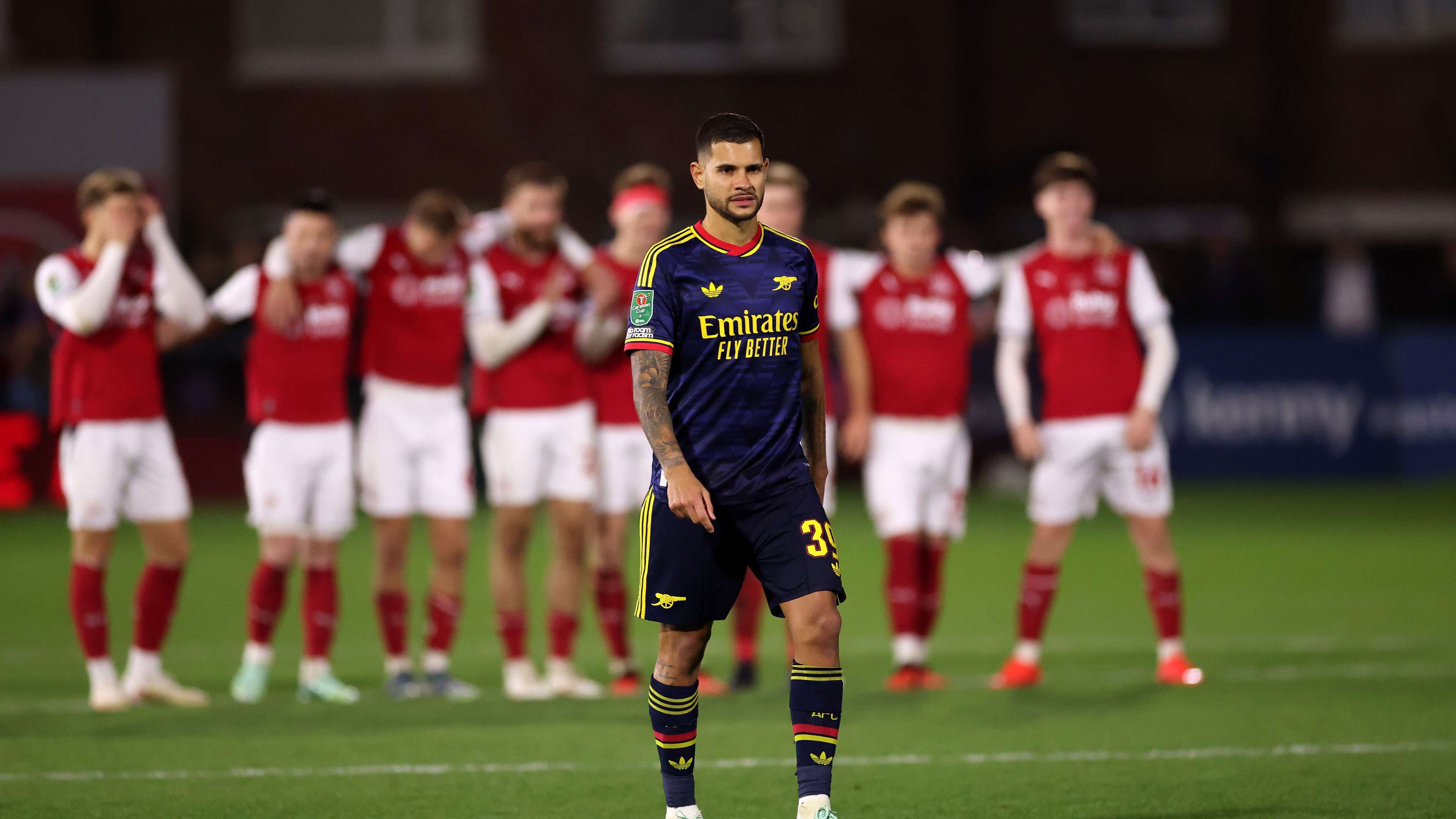 A spontaneous encounter and four apologies: what happened after Arsenal's shock defeat?  