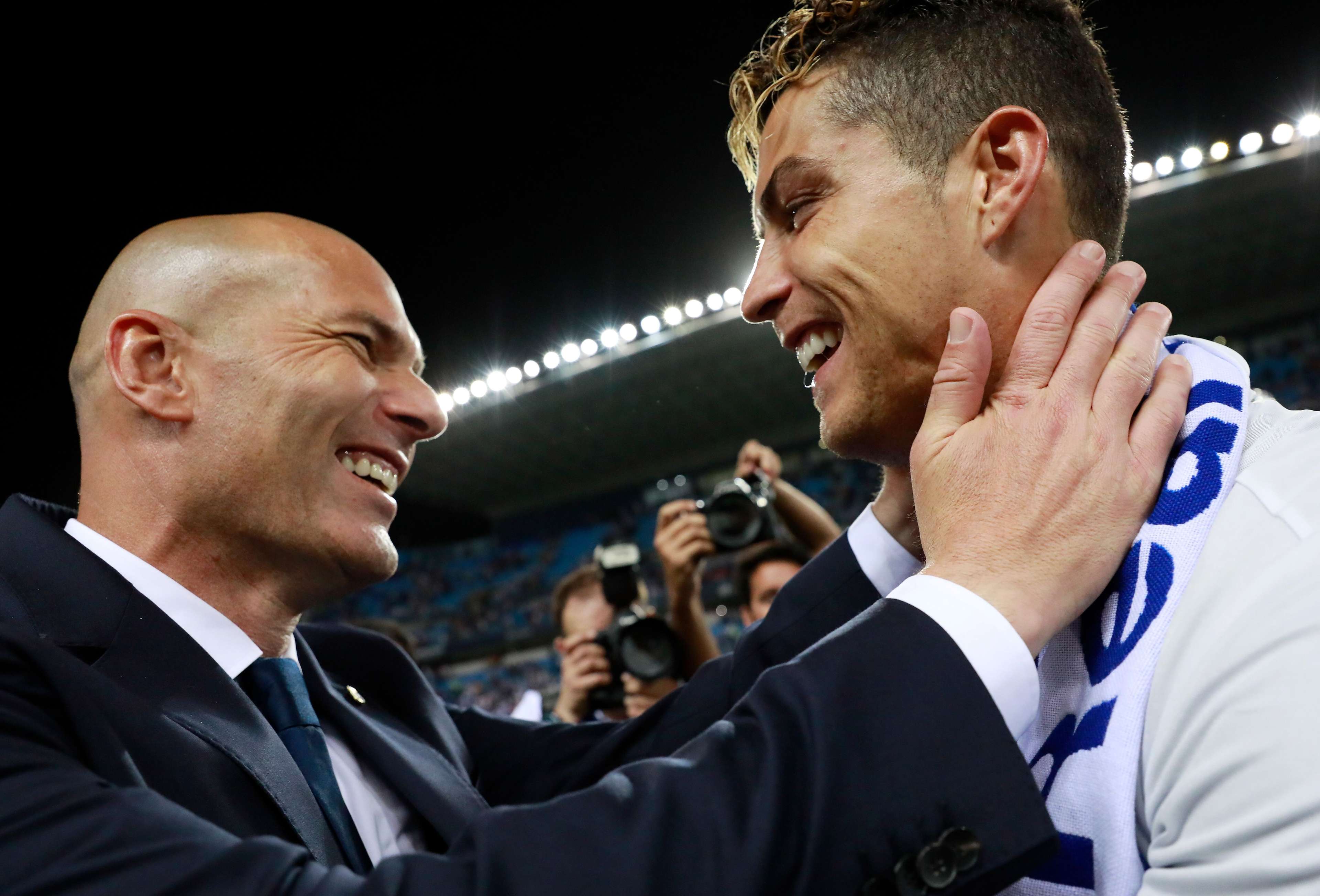 Zidane: "I take my hat off to Cristiano Ronaldo"  