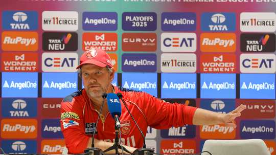 James Hopes, Brad Haddin leave Punjab Kings  
